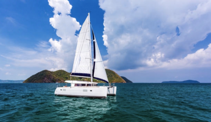 Simple Ways To Lessen Your Plastic Usage on a Sailing Holiday