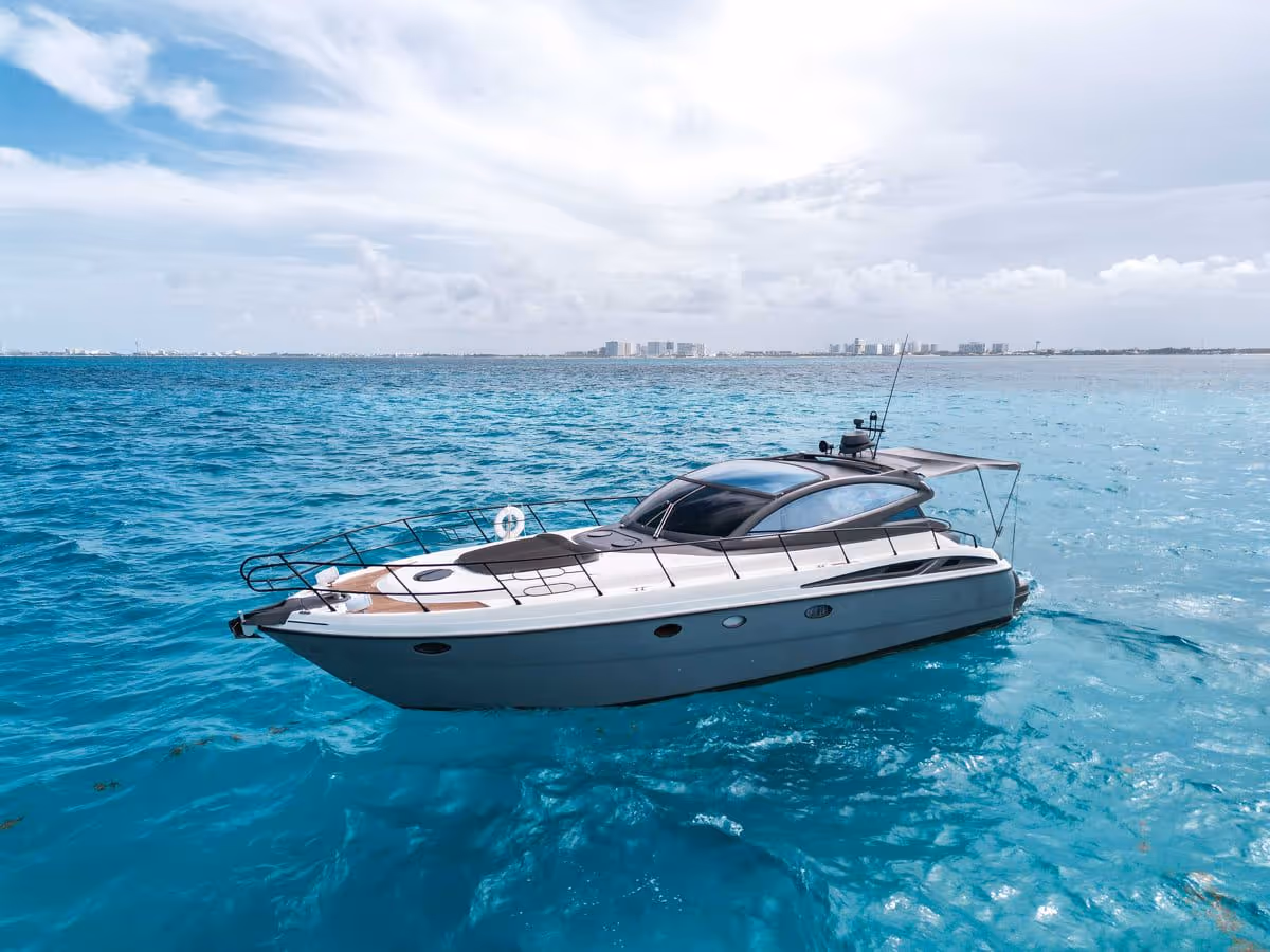 Top 10 Safety Tips for a Safe & Fun Tulum Yacht Experience
